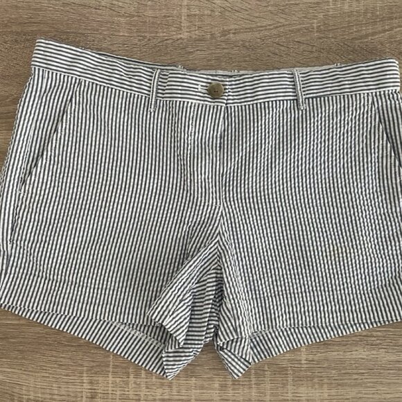 GAP Pants - GAP Women's Seersucker Shorts, Blue/White stripes, Size 4